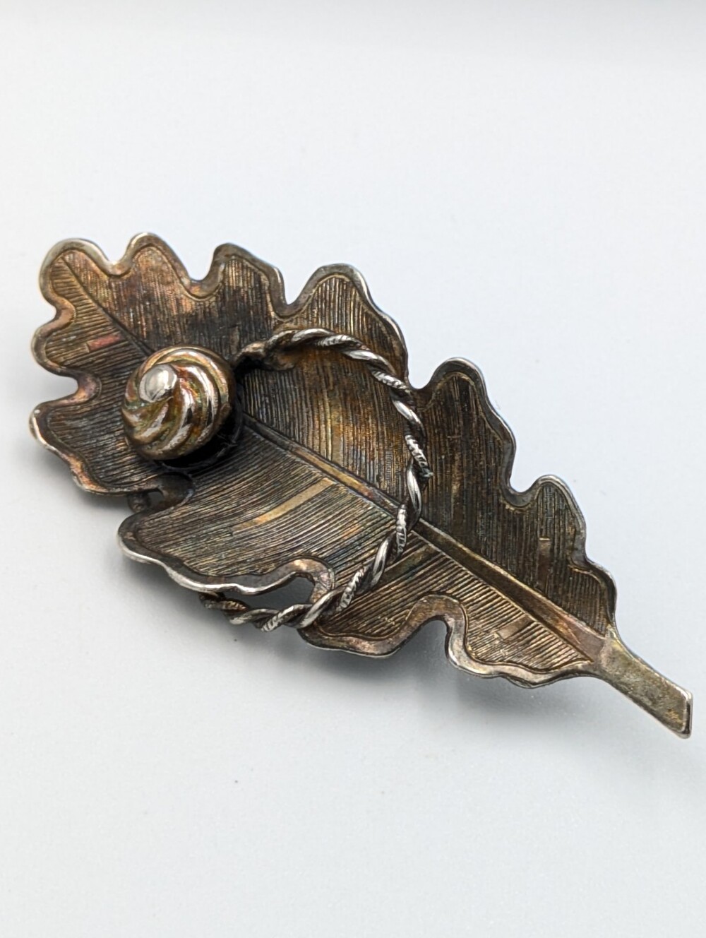 Vintage oak leaf abstract brooch pin